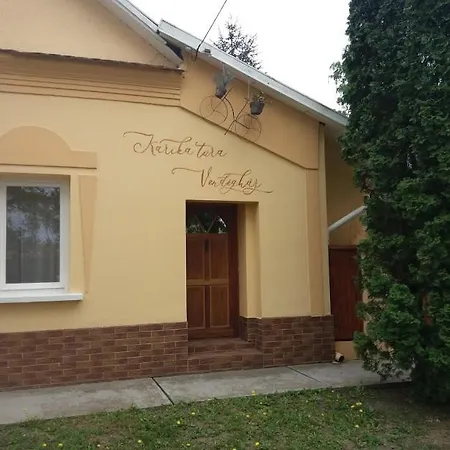 Karikatura Vendeghaz Guest house Szentes