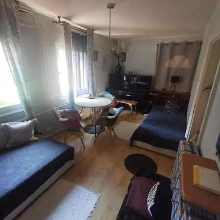 Guest house Karikatura Vendeghaz Szentes